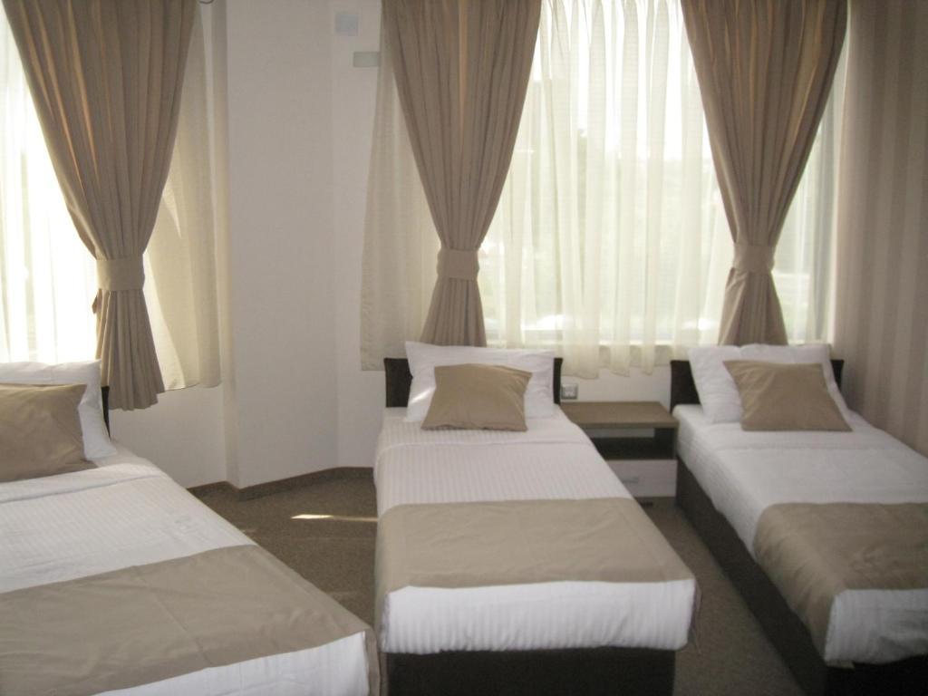 Domus Aparthotel Skopje Esterno foto