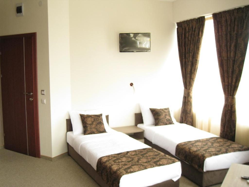 Domus Aparthotel Skopje Esterno foto