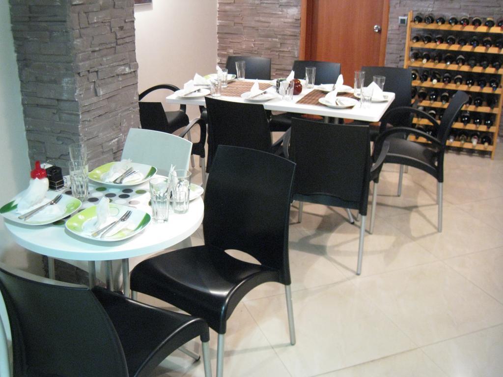 Domus Aparthotel Skopje Esterno foto