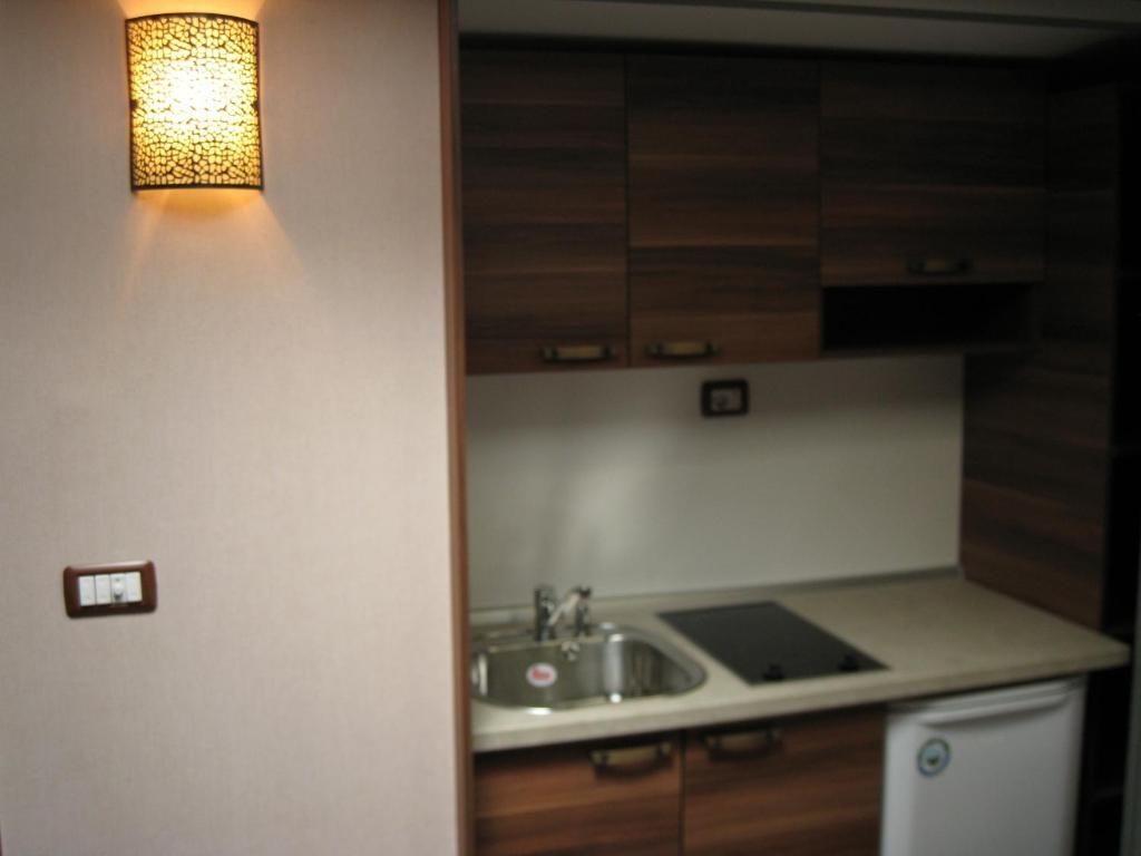 Domus Aparthotel Skopje Esterno foto