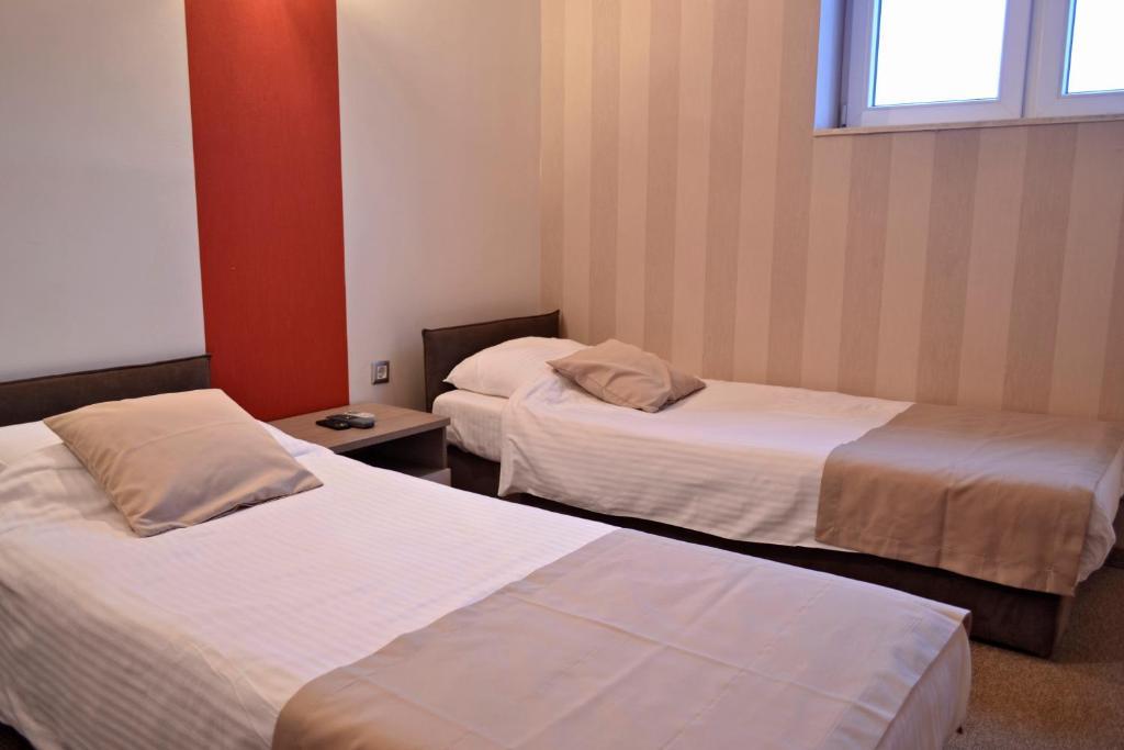 Domus Aparthotel Skopje Esterno foto